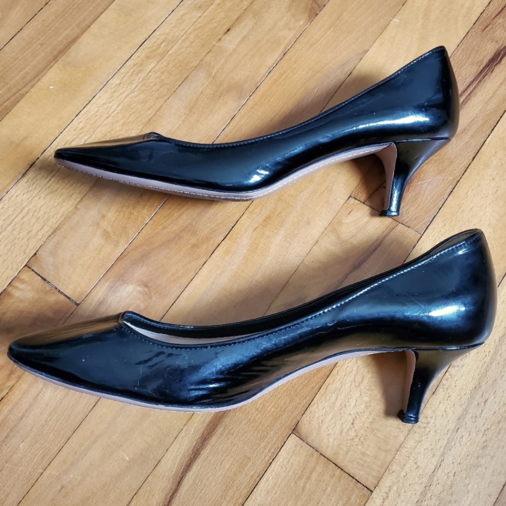 Prada Black Patent Leather Pumps, EU 40 - Picture 3 of 11